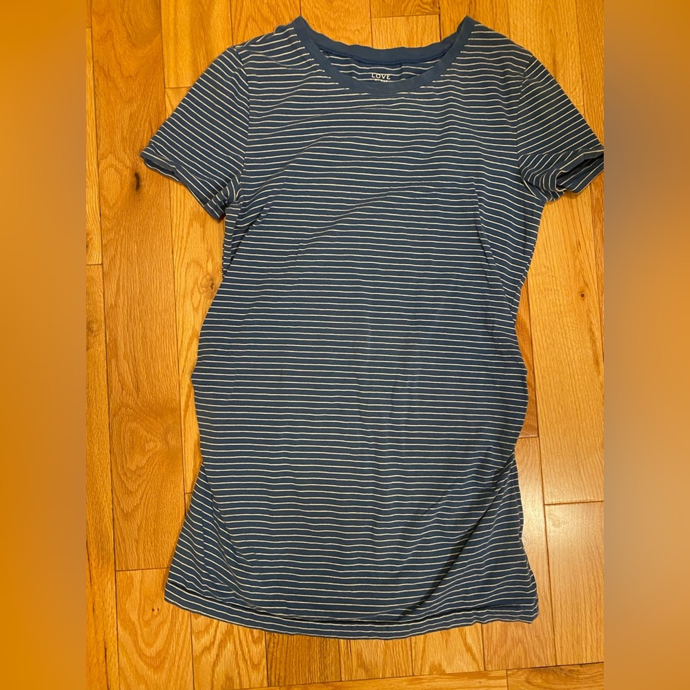 Maternity tee shirt
